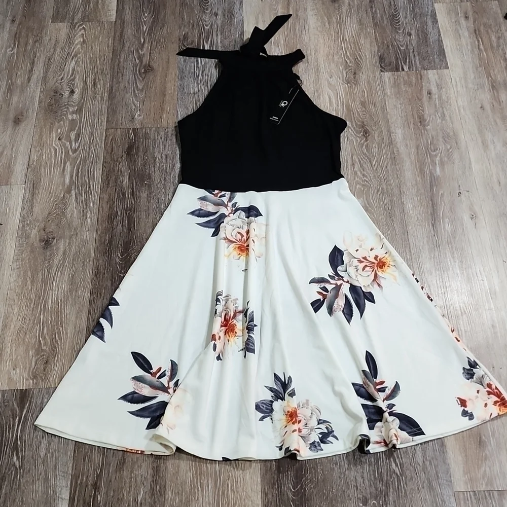 💛 Ouges medi dress size S  cotton  and spandex - Picture 2 of 9